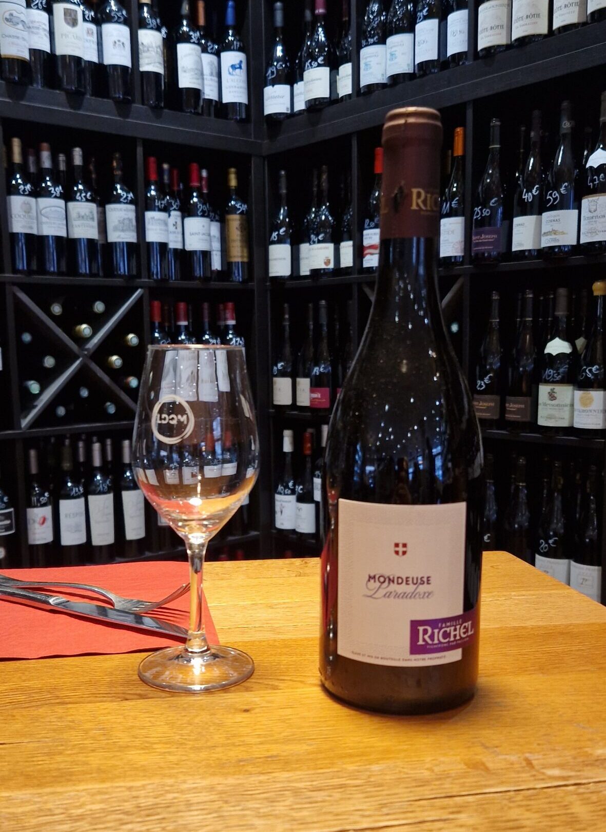 Les Domaines Qui Montent : Caviste & Epicerie fine à Mulhouse